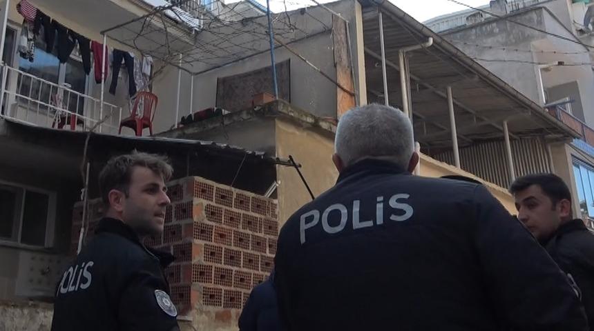 Bursa'da kardeşini bıçakla rehin alan zanlı tutuklandı