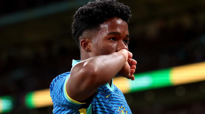 17 yaşındaki futbolcu Endrick, Brezilya Milli Takımı'ndaki ilk golünü İngiltere'ye attı