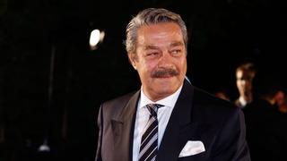 Kadir İnanır sağ tarafı felçli halde hastaneye kaldırıldı... Doktordan ilk açıklama: Entübe olarak yoğun bakıma alındı