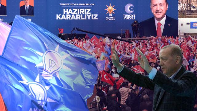 SON DAKİKA | Önce Kurum, sonra Erdoğan! AK Parti'nin 'Yeniden Büyük İstanbul' mitinginde İmamoğlu'nu hedef aldı: İstanbul'daki metroların hepsi bize ait