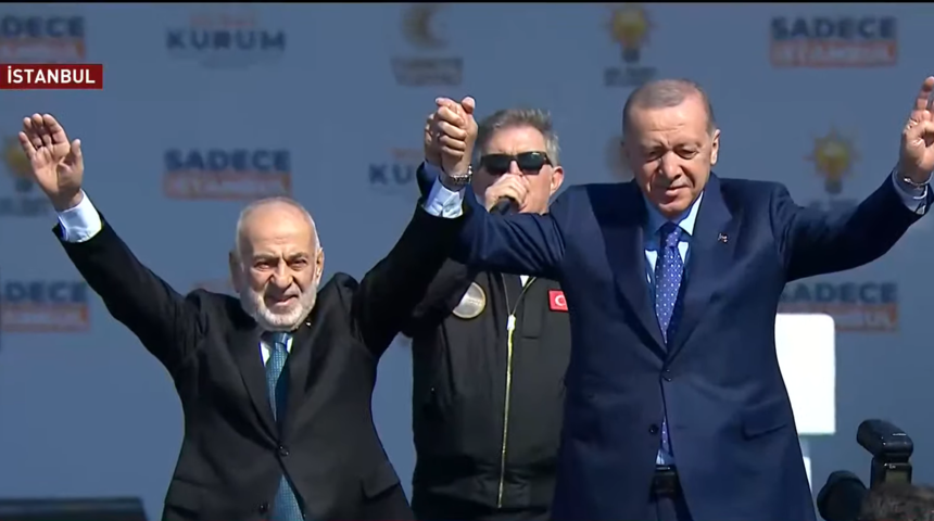 Eski YRP milletvekili Suat Pamukçu Büyük İstanbul Mitingi'nde resmen AK Parti'ye katıldı!