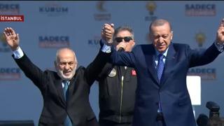 Eski YRP milletvekili Suat Pamukçu Büyük İstanbul Mitingi'nde resmen AK Parti'ye katıldı!