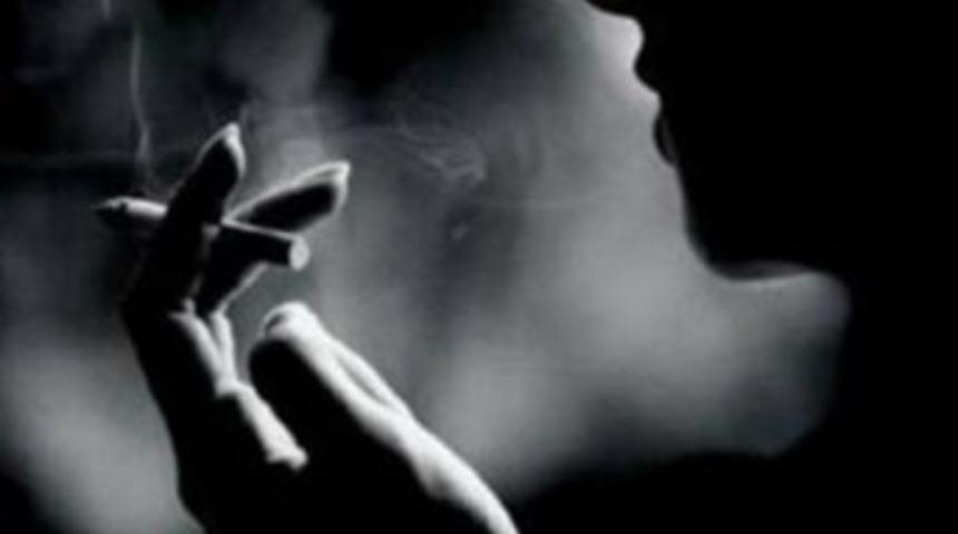 Sigara boşanma nedeni oldu