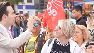 İzmir'de AK Partili aday ile vatandaşların diyaloğu dikkat çekti! 'CHP’li olarak seni çok beğeniyorum'