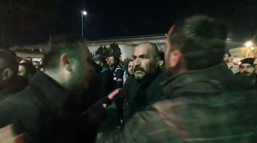 Milletvekilleri Borusan Lojistik&rsquo;te ki iş&ccedil;i krizini &ccedil;&ouml;zmek i&ccedil;in bir araya geldi : 4 iş&ccedil;i tekrar alındı