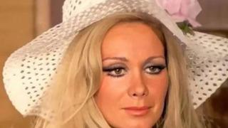 Yeşilçam'ın yıldızı Filiz Akın son sağlık durumuyla ilgili bilgi verdi: Boğazda oluşan...