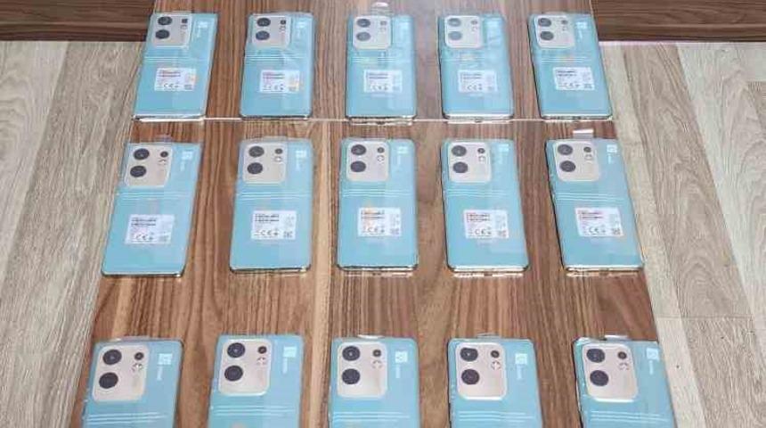 Dörtyol’da gümrük kaçağı 20 telefon ele geçirildi