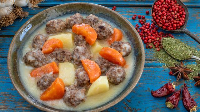 Ekşili köfte tarifi: Ekşili köfte nasıl yapılır?