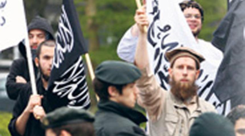 M&uuml;sl&uuml;manları kızdıran broş&uuml;r