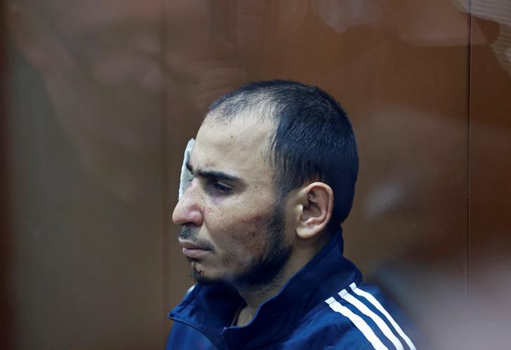 İstanbul'da gezip Rusya'da katliam yapmış! IŞİD'li teröristin fotoğrafları ortaya çıktı: Camileri dolaşıp, serpme kahvaltı yapmış G1