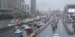 İstanbul Anadolu Yakasında sağanak yağış etkisini gösterdi