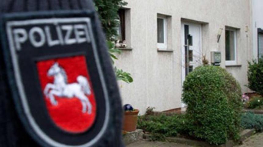 4 &ccedil;ocuğunu boğup eşine SMS attı!