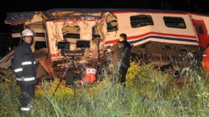 Adana'da tren kazası: 15 yaralı