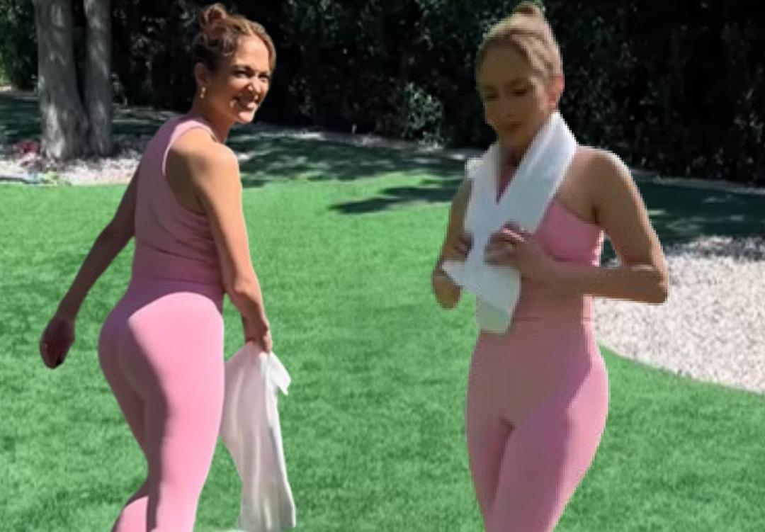 Jennifer Lopez'in 60 milyon dolarlık l&uuml;ks malikanesinin bah&ccedil;esinde spor yaptı: "Yıllara meydan okuyor"