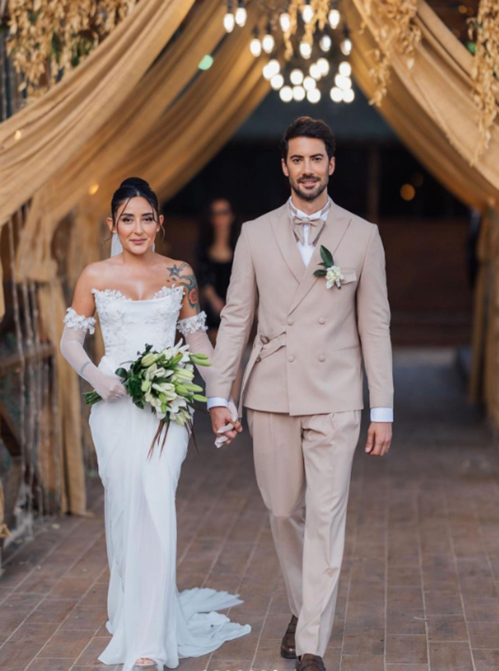 Melek Mosso'nun gelinlikli pozlarına çirkin yorumlar! "Midem bulandı" diyerek kızdı G1