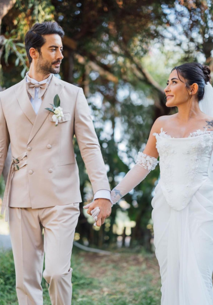 Melek Mosso'nun gelinlikli pozlarına çirkin yorumlar! "Midem bulandı" diyerek kızdı G2