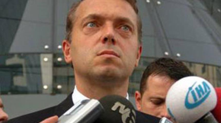 Uzan Türkiye'ye 5 milyon dolar ödedi