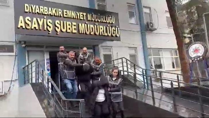 Kimi buldularsa cebinden cep telefonunu çalmışlar! Nevruz kutlamalarından dönüşte yakayı ele verdiler  G4