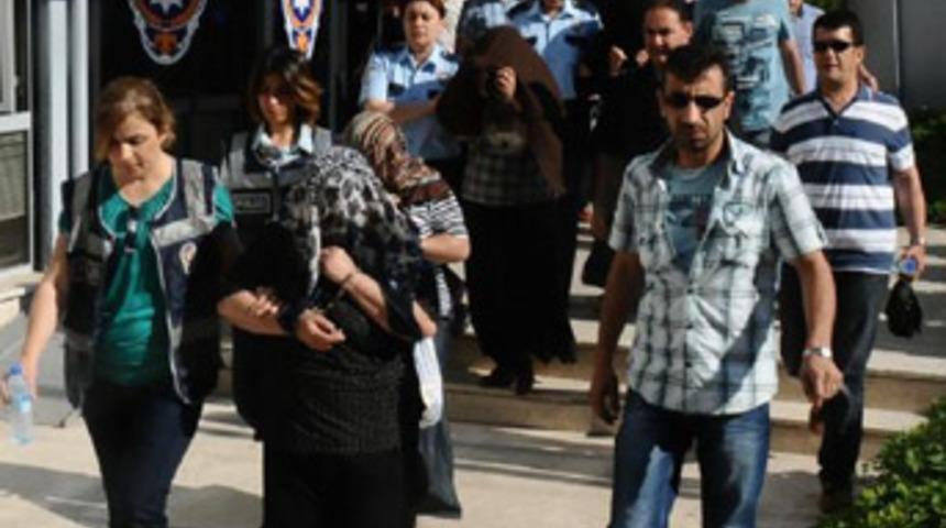 &Ccedil;ete lideri anne!..