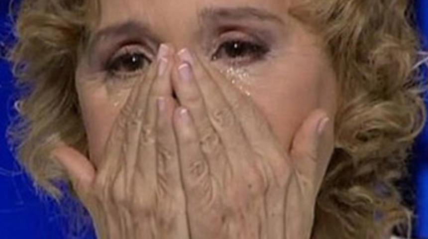 Nazlı Ilıcak hüngür hüngür ağladı!