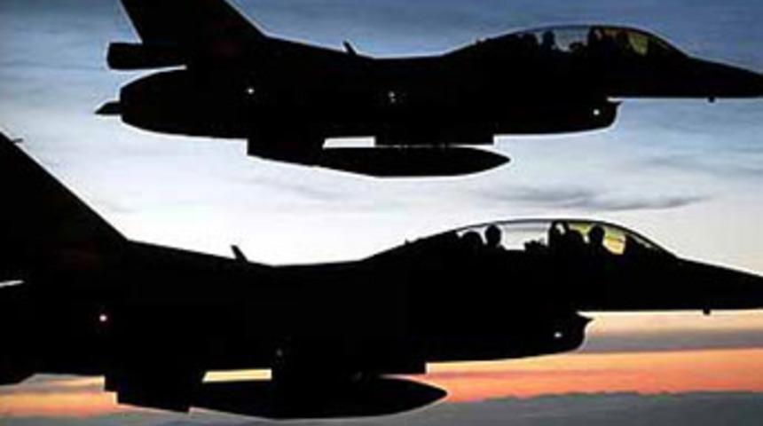 İkinci uçak son anda mı kurtuldu?