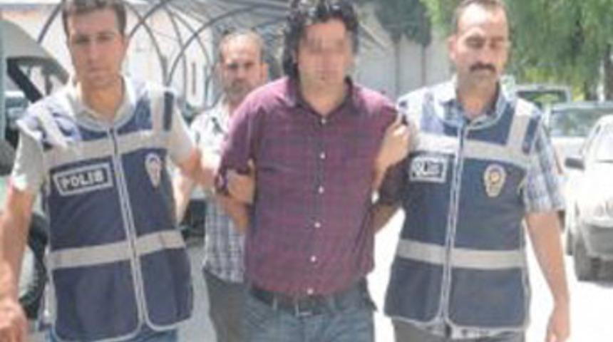 Öğrencileriyle ilişkiye girdi!