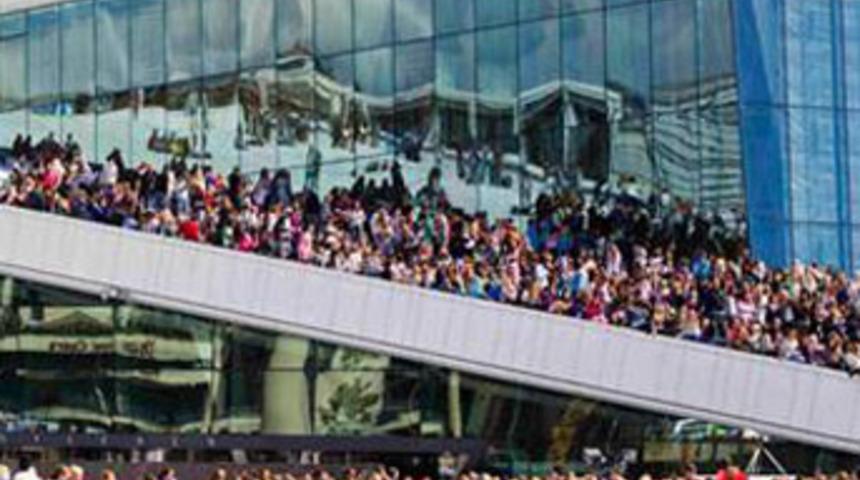 Justin Bieber konserinde izdiham!