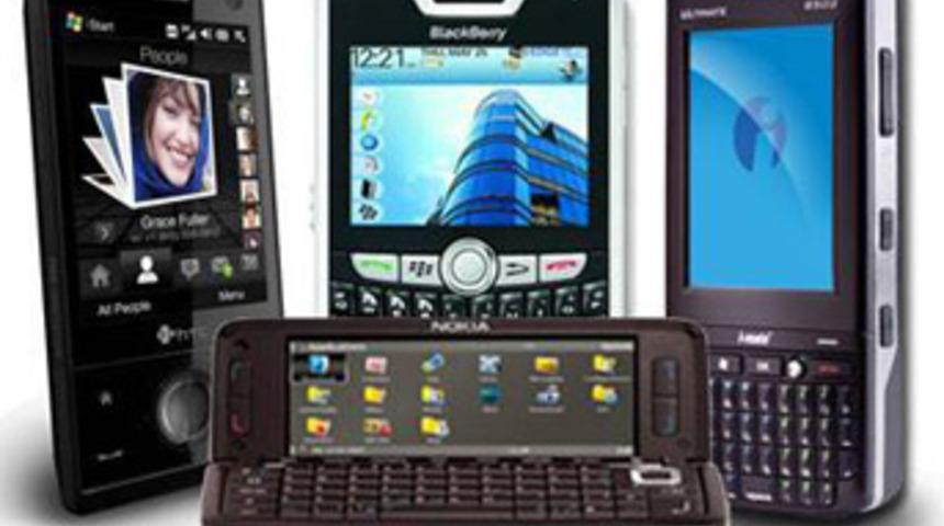 Akıllı telefon satışları d&uuml;ş&uuml;yor!