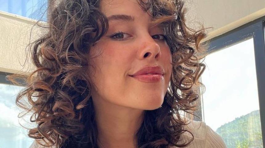 Kocası olmadan tatile gittiği için linç edilmişti... Ecem Taşer patronunun metresiyle kavga etti! Sonrasında ise...