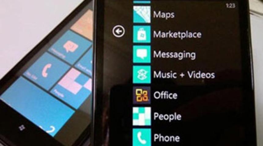 HTC&rsquo;den Windows Phone y&uuml;kl&uuml; s&uuml;per &uuml;&ccedil;l&uuml;!