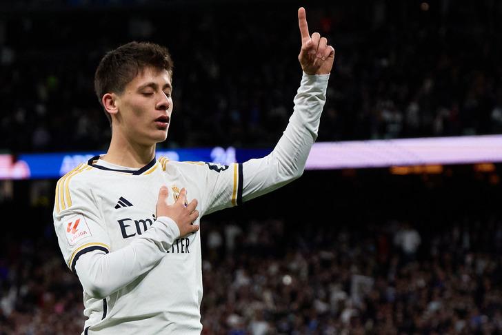 Arda Güler için Real Madrid antrenör kadrosunun verdiği rapor, herkesi şoke etti! Genç yıldız için: 'Disiplinsiz ve suçlu!' ifadelerini kullandılar G4