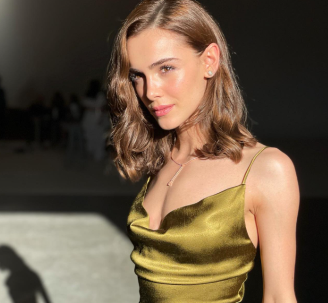 Ya &Ccedil;ok Seversen'in Leyla'sı Hafsanur Sancaktutan tarzıyla dikkat &ccedil;ekti! Beğeni butonu &ccedil;&ouml;kt&uuml; 