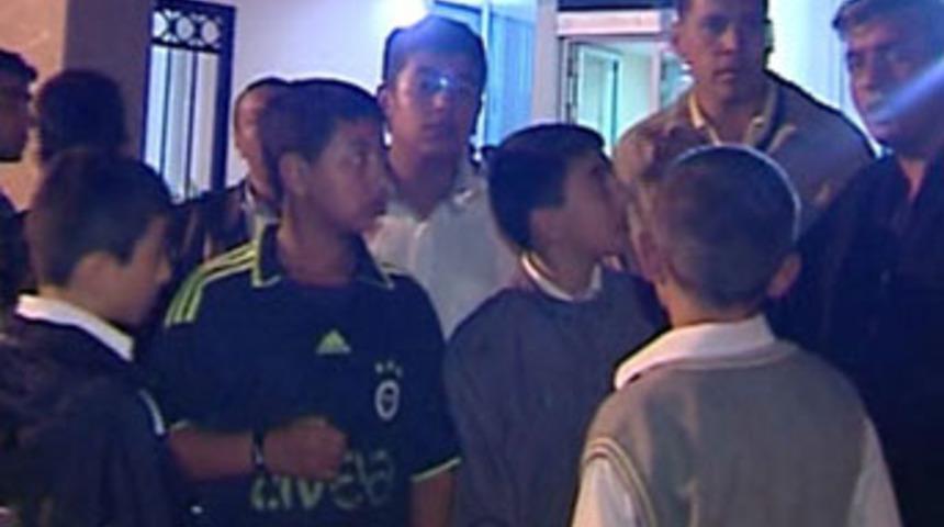 Tinerciler 9 &ouml;ğrenciyi 4 saat alıkoydu