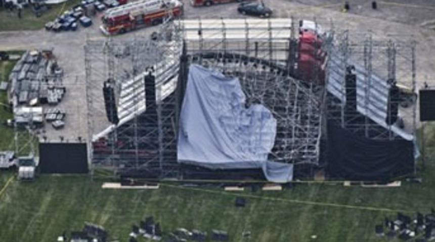 Radiohead konserinde sahne &ccedil;&ouml;kt&uuml;: 1 &ouml;l&uuml;