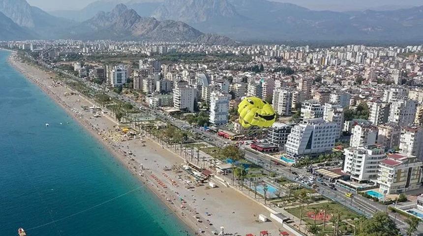 Ukraynalı kadın Antalya'da 2+1 ev kiraladı... Baskında daireden çıkanlar şoke etti! Bakın neye dönüştürmüş