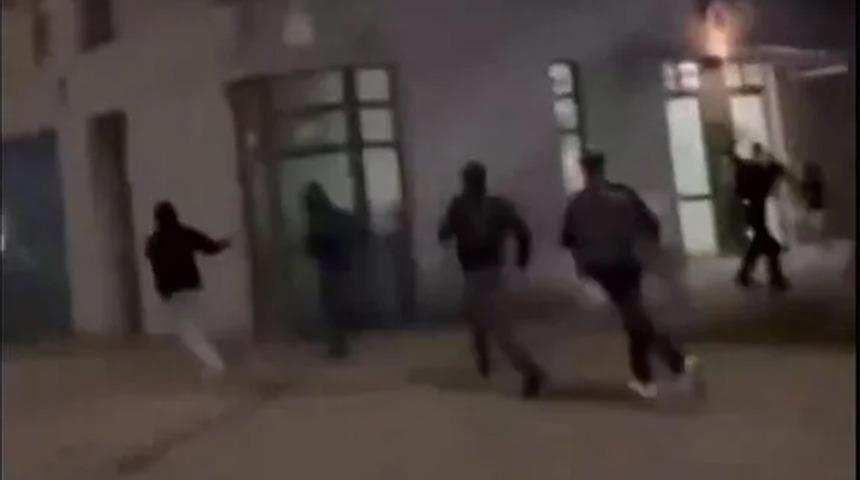 Türkiye'nin başkonsolosluğuna çirkin saldırı! PKK yandaşları Almanya'da ortalığı karıştırdı, Dışişleri'nden sert tepki geldi