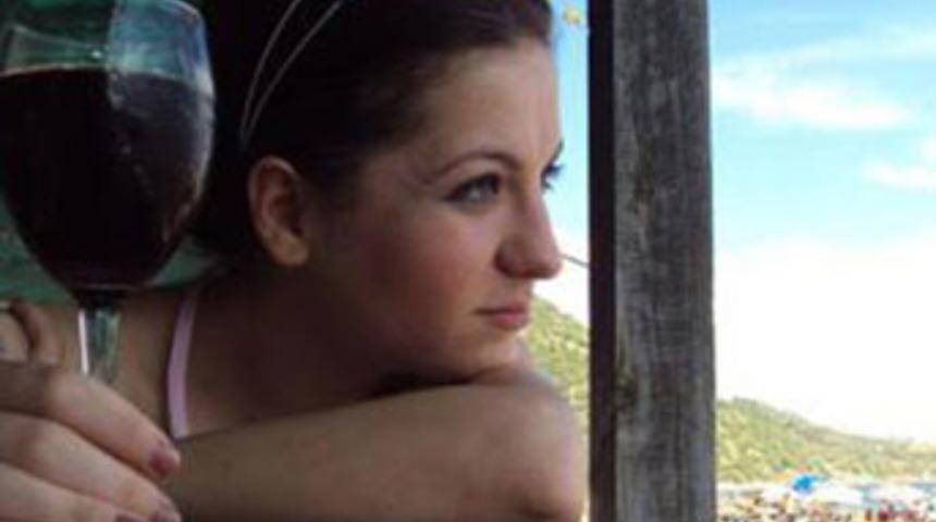 Müzik öğretmeni deterjan içerek intihar etti