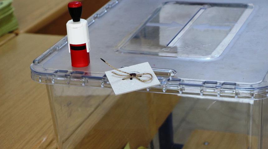 Oy zarfa nasıl konulur? Yanlış oy kullanan seçmene yeni pusula verilir mi?