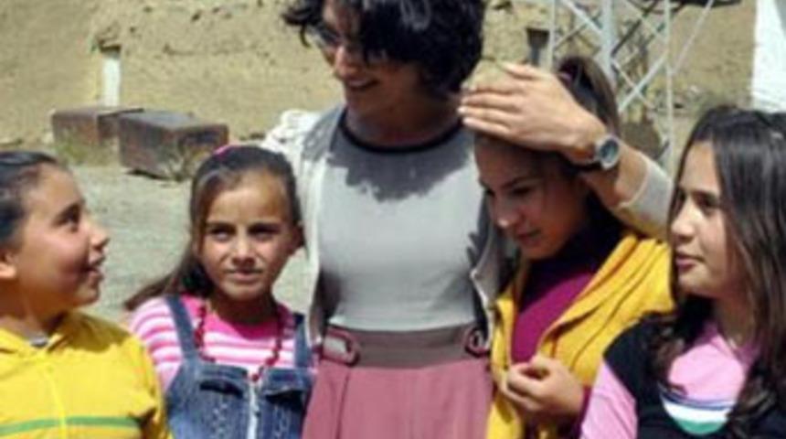 Köyün fedakar öğretmenleri