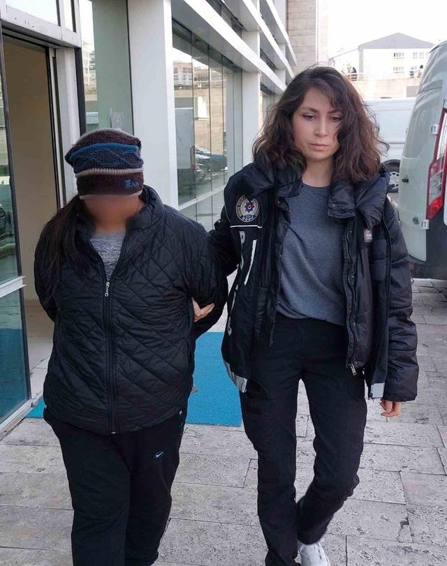 Uyuşturucu ticaretinden gözaltına alınan kadın tutuklandı