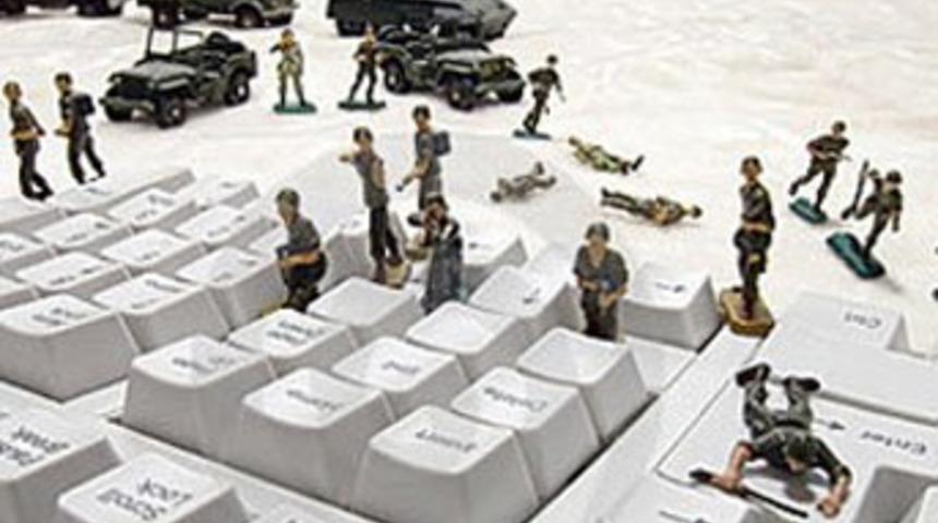 'Siber savaş daha da yıkıcı olacak'