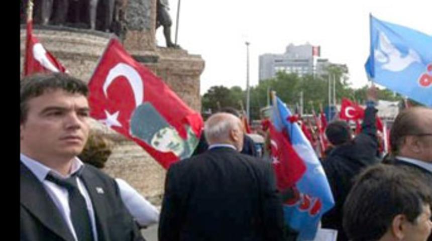 Taksim&rsquo;de 19 mayıs gerginliği
