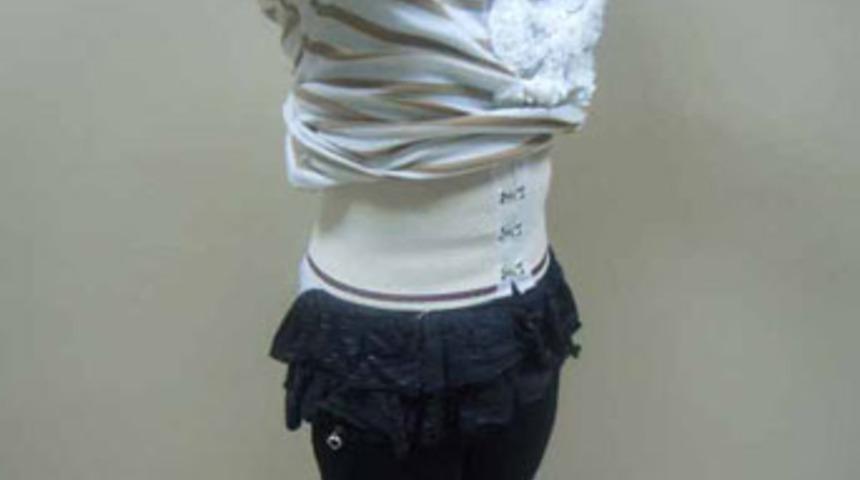 &Uuml;niversiteli kızın beline &ouml;yle bir şey var ki