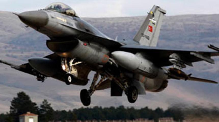 Sınıra 2.5 mil kala Türk jetleri havalandı