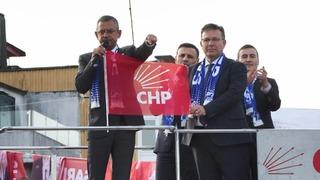 CHP lideri Özgür Özel'den Sarıyer'den bağımsız aday olan Şükrü Genç'e çekil çağrısı! 'Kusura bakma affedemeyiz