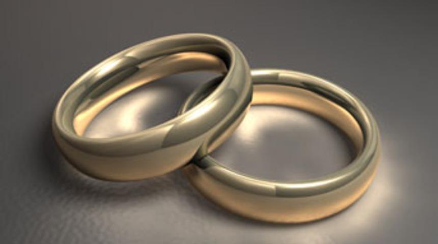 Cinsel organına 'y&uuml;z&uuml;k' sıkıştı!