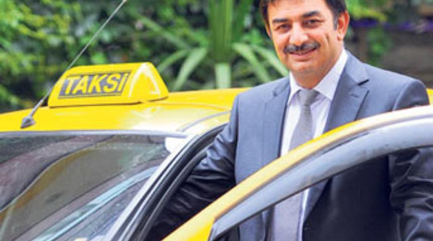 Başkana korsan taksi şoku!