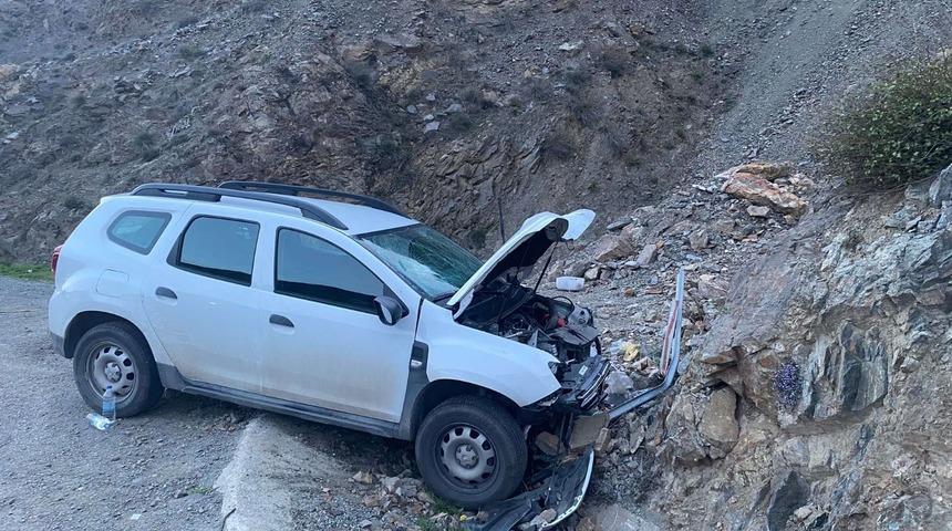 Artvin'de trafik kazasında bir gazeteci öldü, bir gazeteci yaralandı