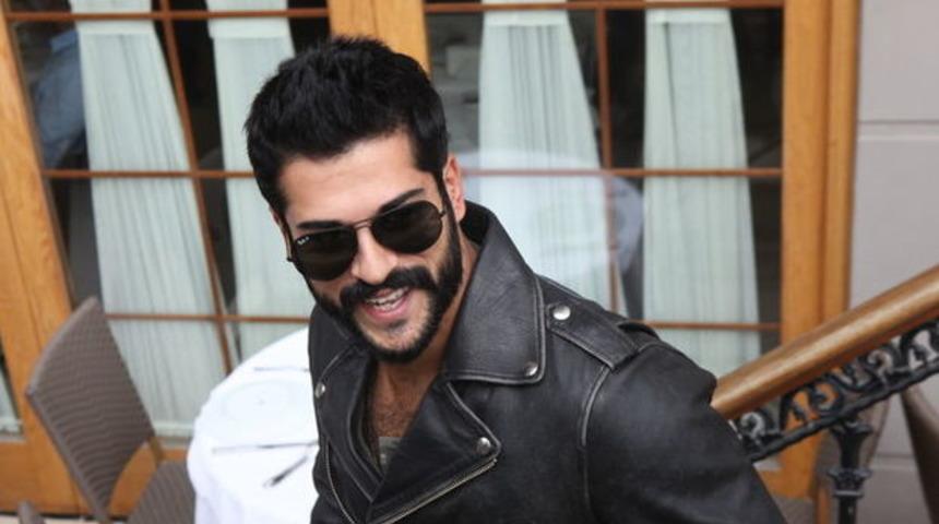 Burak Özçivit'e yoğun ilgi! İngiliz polisi etkinliği iptal etti: "Güvenlik nedeniyle..."