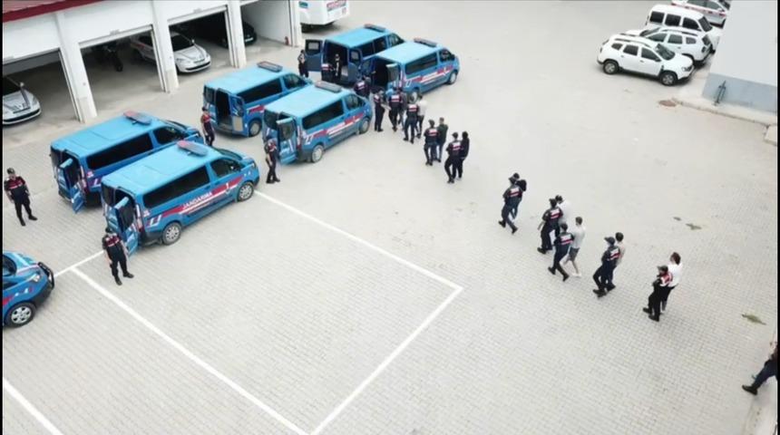 44 ilde uyuşturucu operasyonu: 434 g&ouml;zaltı